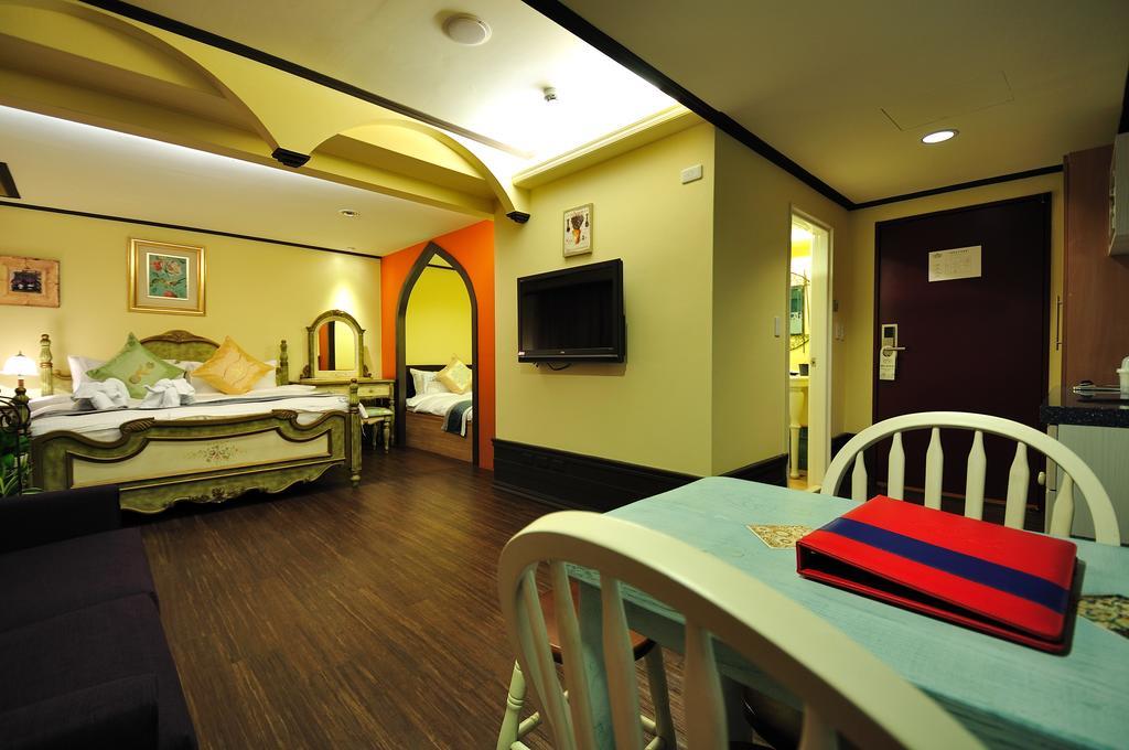 Elizabeth Hotel Taichung Camera foto
