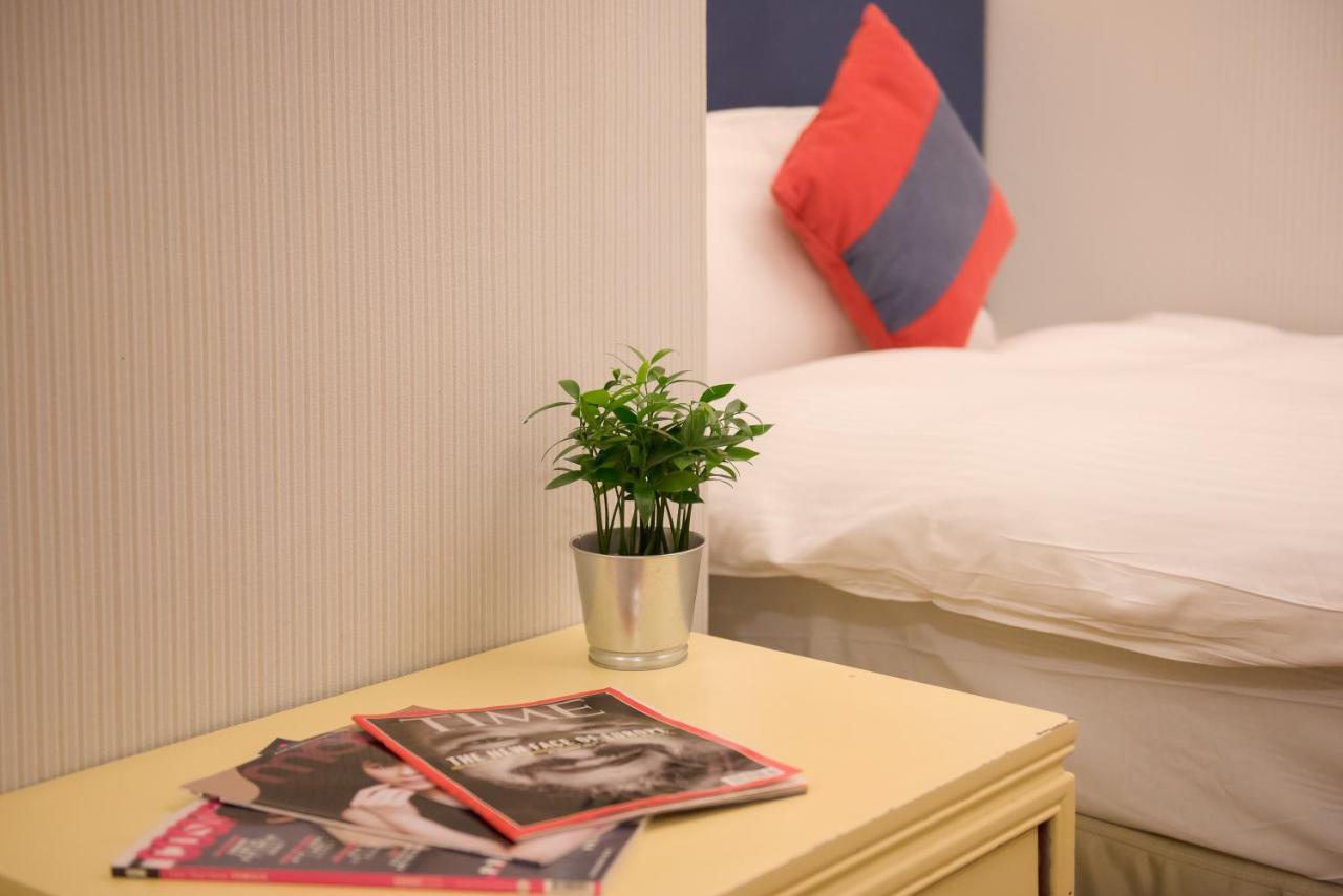 Elizabeth Hotel Taichung Esterno foto